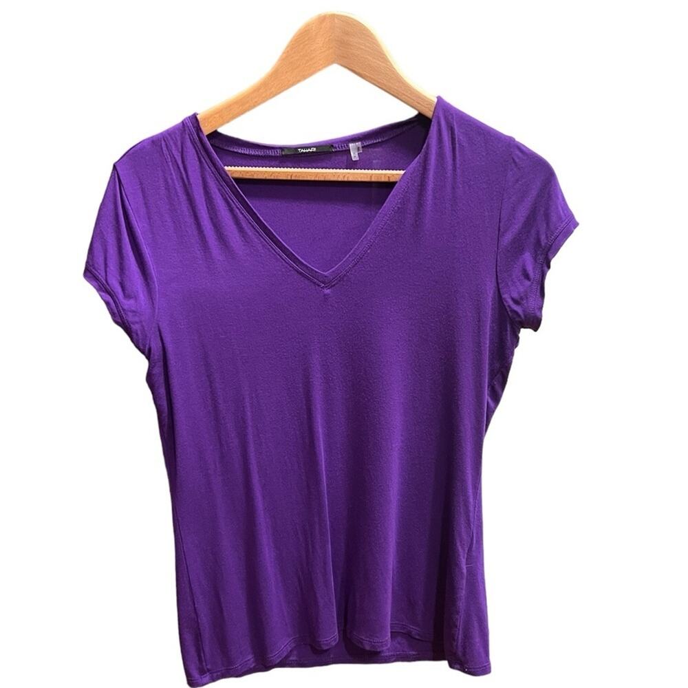 Tahari Purple V-Neck Short/Cap Sleeve Tee Shirt - Medium